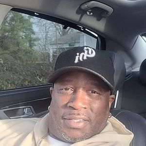 Meet your Posher, Larry